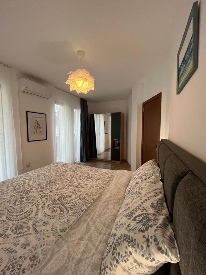בורגאס Azzurro Premium Apartment On Bulevard Bogoridi מראה חיצוני תמונה