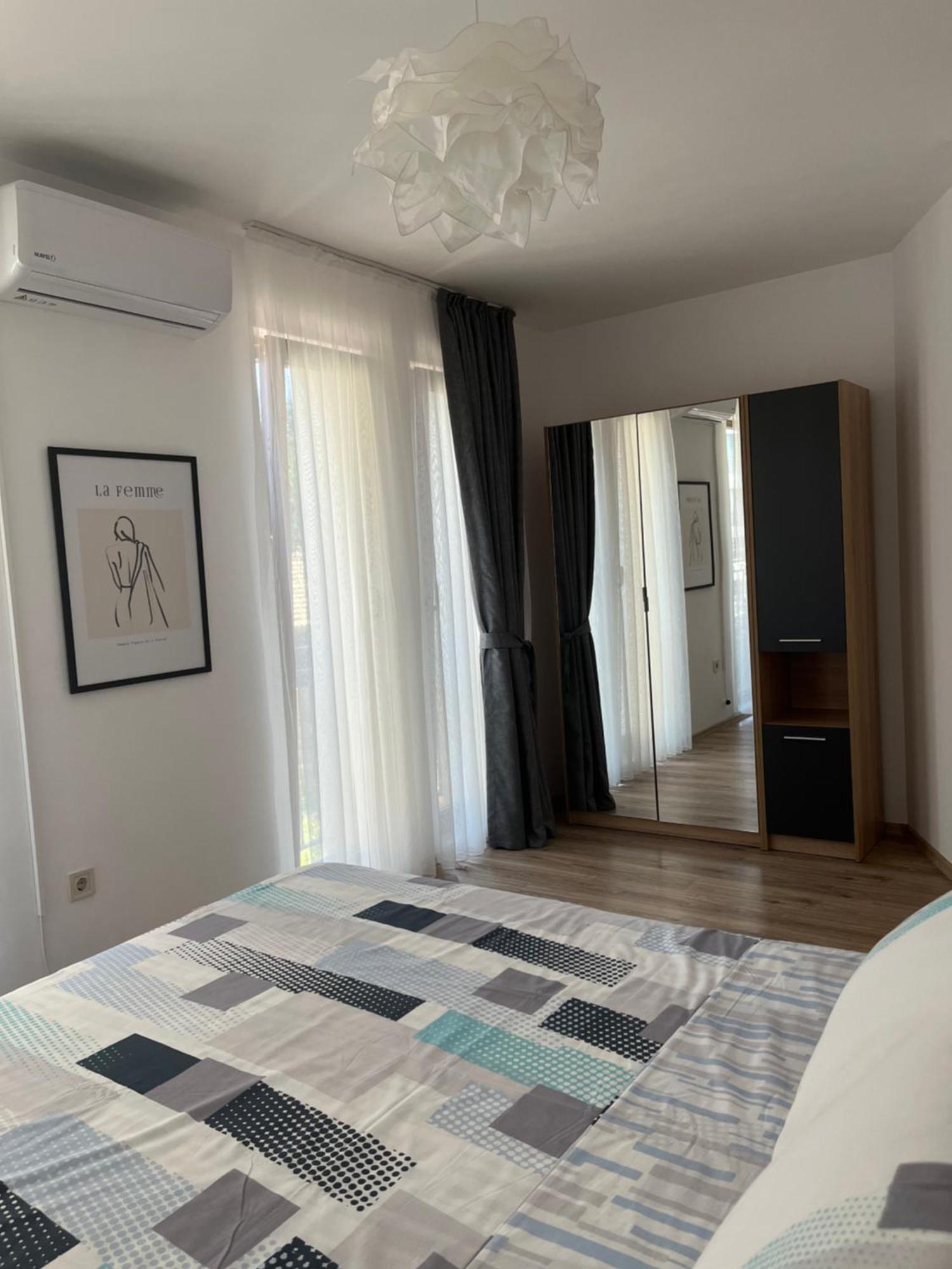 בורגאס Azzurro Premium Apartment On Bulevard Bogoridi מראה חיצוני תמונה