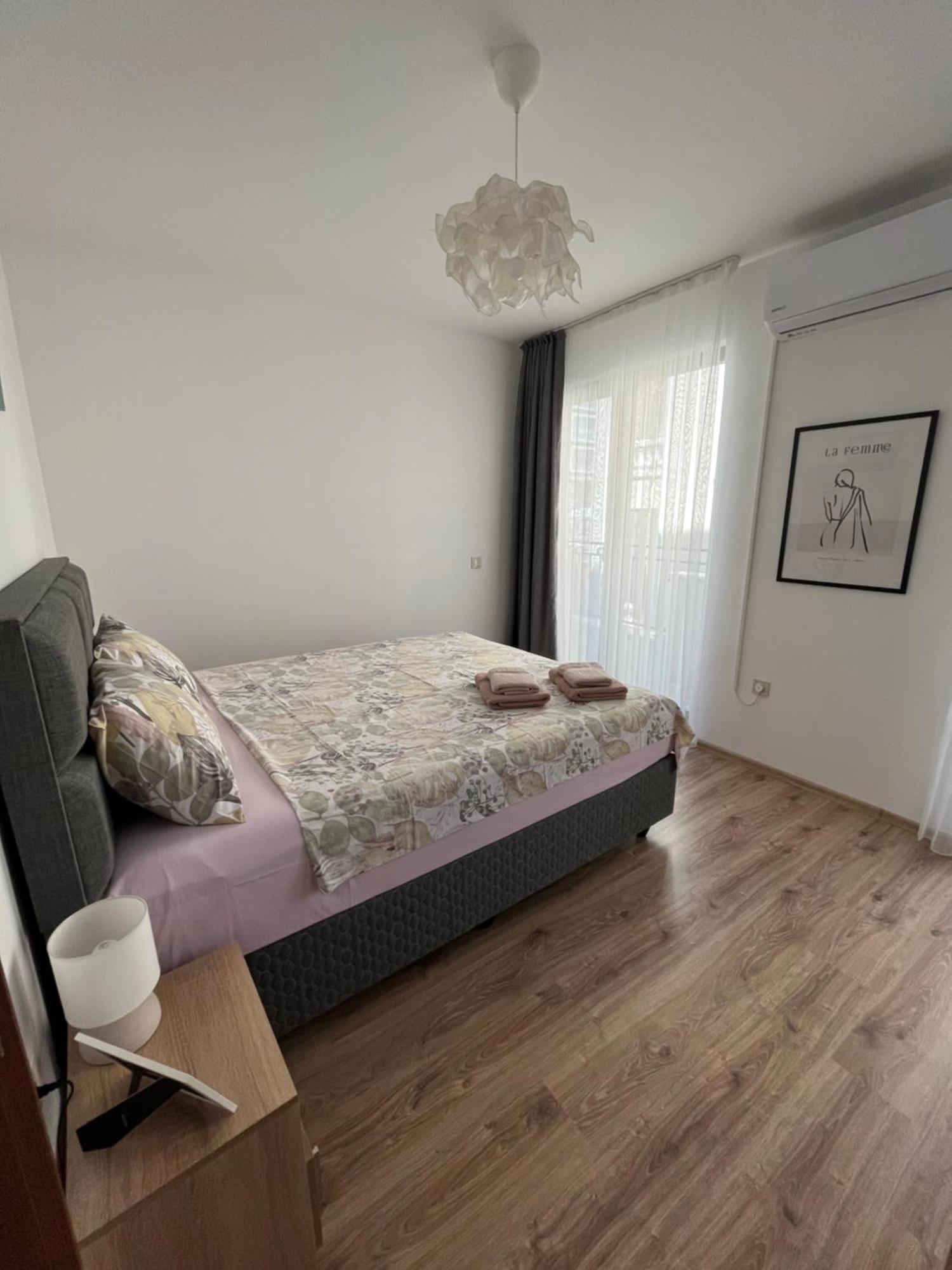 בורגאס Azzurro Premium Apartment On Bulevard Bogoridi מראה חיצוני תמונה