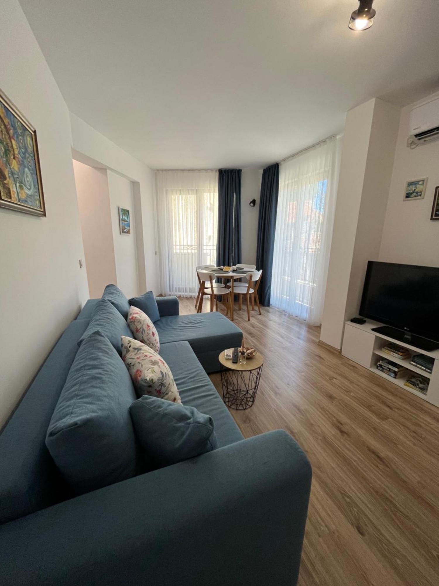 בורגאס Azzurro Premium Apartment On Bulevard Bogoridi מראה חיצוני תמונה